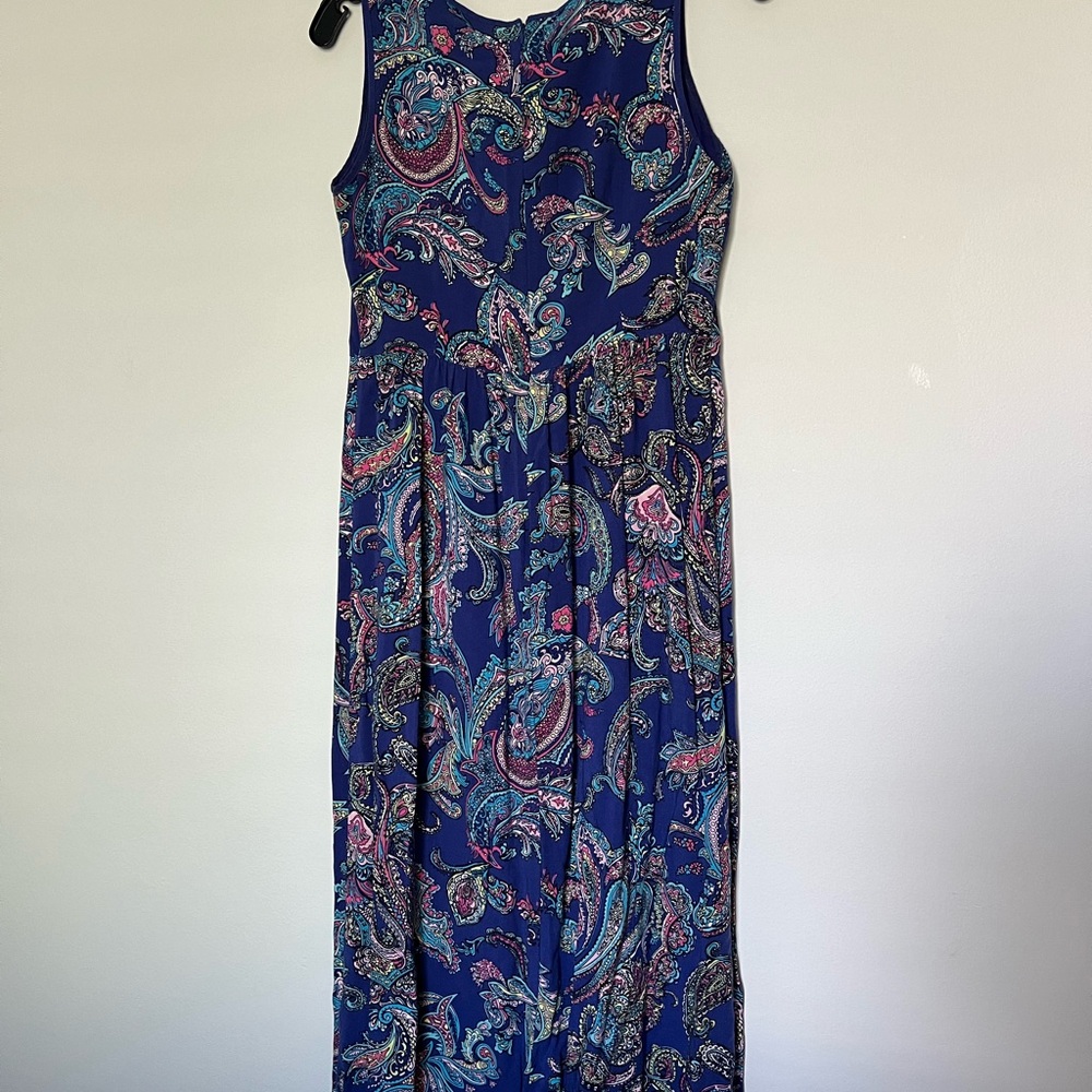 Talbots . Size 8p. - Picture 2 of 4